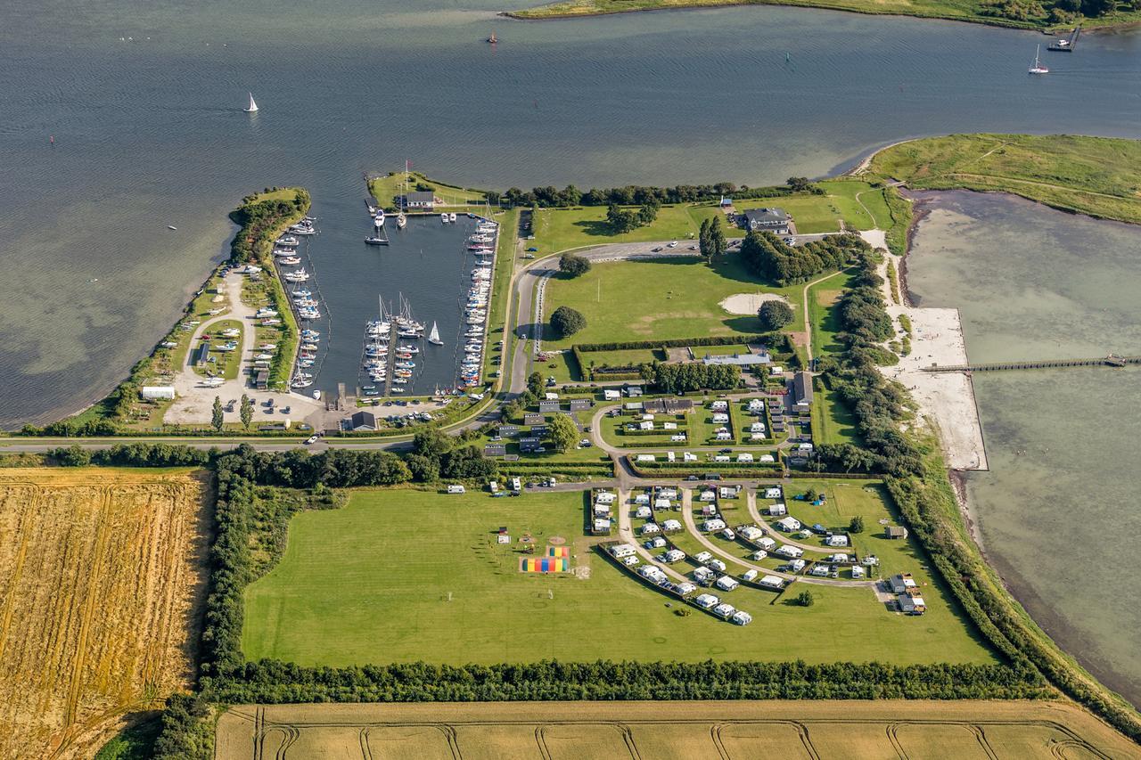 Nakskov Fjord Camping & Cottages Exteriör bild